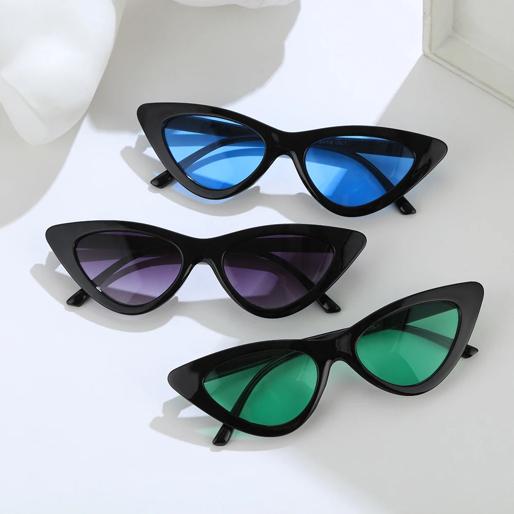 New Sexy Cat Eye Sunglasses Women Small Triangle Vintage Ladies Sunglasses Red Female Trending Streetwear UV400 Shades Eyewear