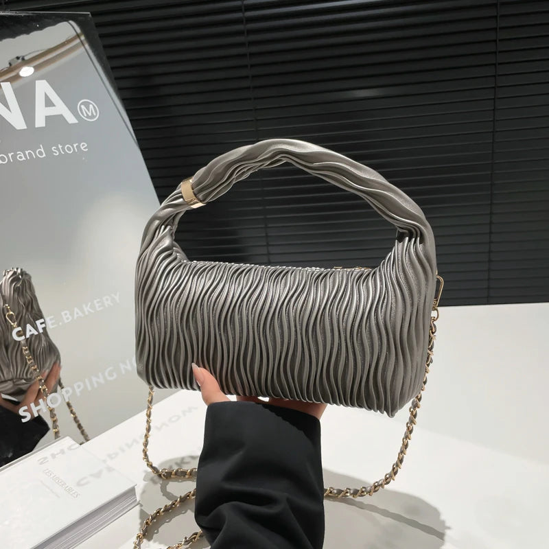 Casual Minimalist Crossbody Handbag Fashionable Design with Zipper Closure and Polyester Lining
