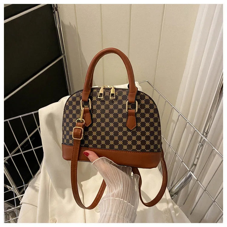 Korean-style small handbag - Women's bag - 2026 summer new trendy casual shoulder bag - Elegant and fashionable shell bag