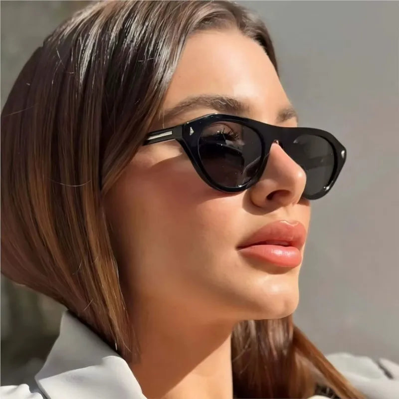 New Fashion Designer Sunglasses Women Cat Eye Sunglass Woman Retro Trendy Oval Rivets Eyewear Y2K UV400 Shades Gafas