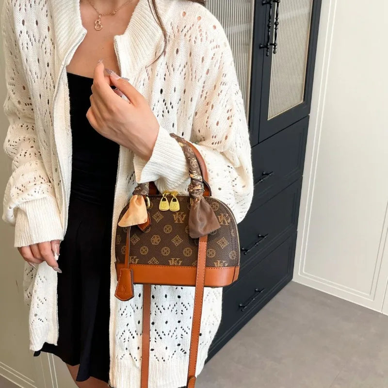 New temperament women's bag, fashionable vintage letter shell bag, hand-held single shoulder diagonal cross bag