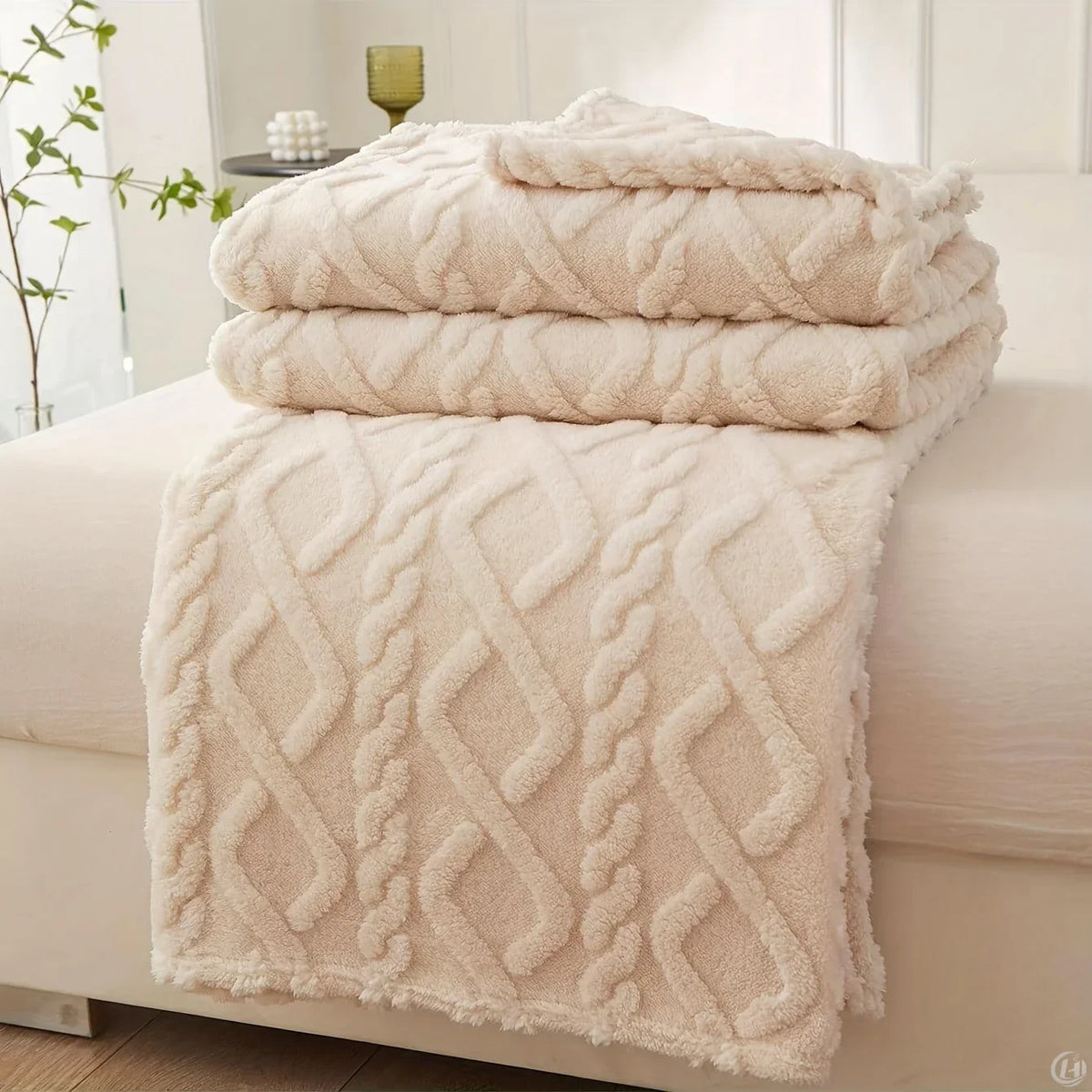 1pc Single-Layer Coral Fleece Blanket, Lightweight & Multi-Purpose Blanket Bed Cover,For Living Room Sofa Cover, Nap Blanket